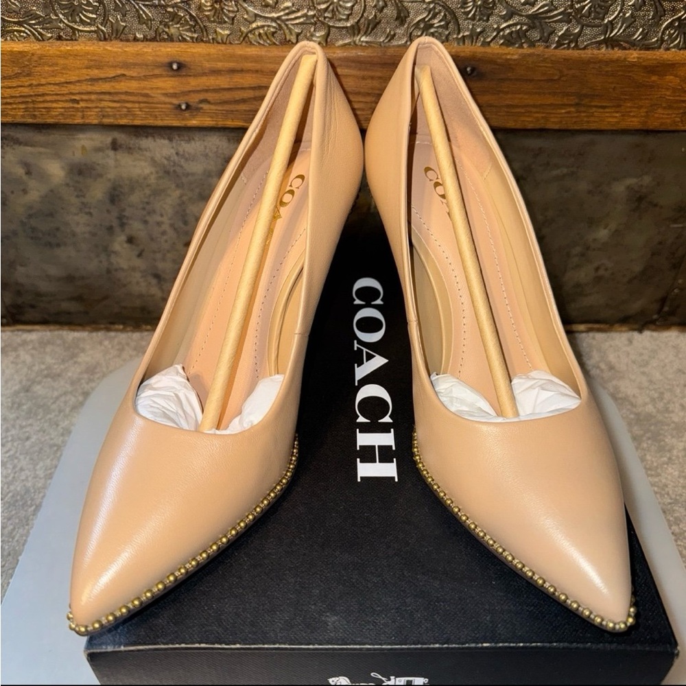 NIB COACH Waverly Bead-Trim Leather Pump in Beechwood in size 7B - Picture 12 of 12